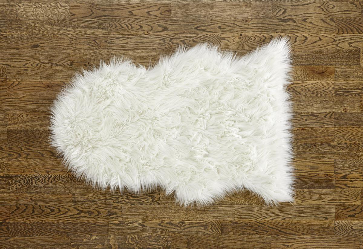 Kunstfell Alma Weiß 90x60 Cm, Tierform - Weiß, ROMANTIK / LANDHAUS, Textil (90/60cm) - James Wood