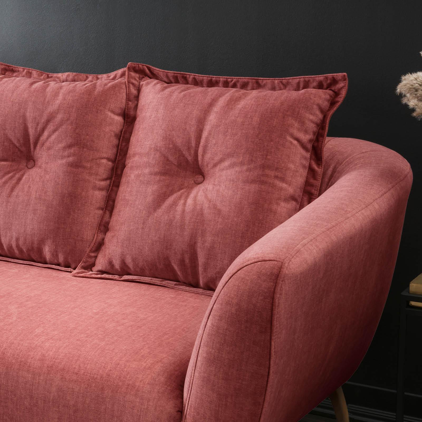 Sofa mit Kissen und echtem Rücken