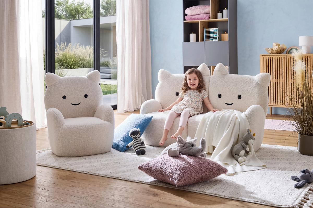 Pohovka KITTI, bílá tkanina TEDDY - bílá, Romantický / Rustikální, dřevo/textil (121/42/78cm) - Premium Living