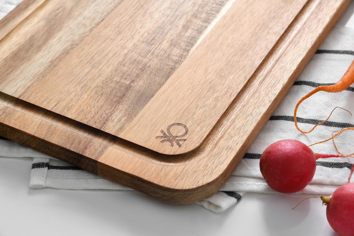 Schneidebrett Aus Holz + Griff Rainbow L/b: Ca. 34/24 Cm - Akaziefarben, Basics, Holz/Kunststoff (34.2/24.5/11.5cm) - Benetton