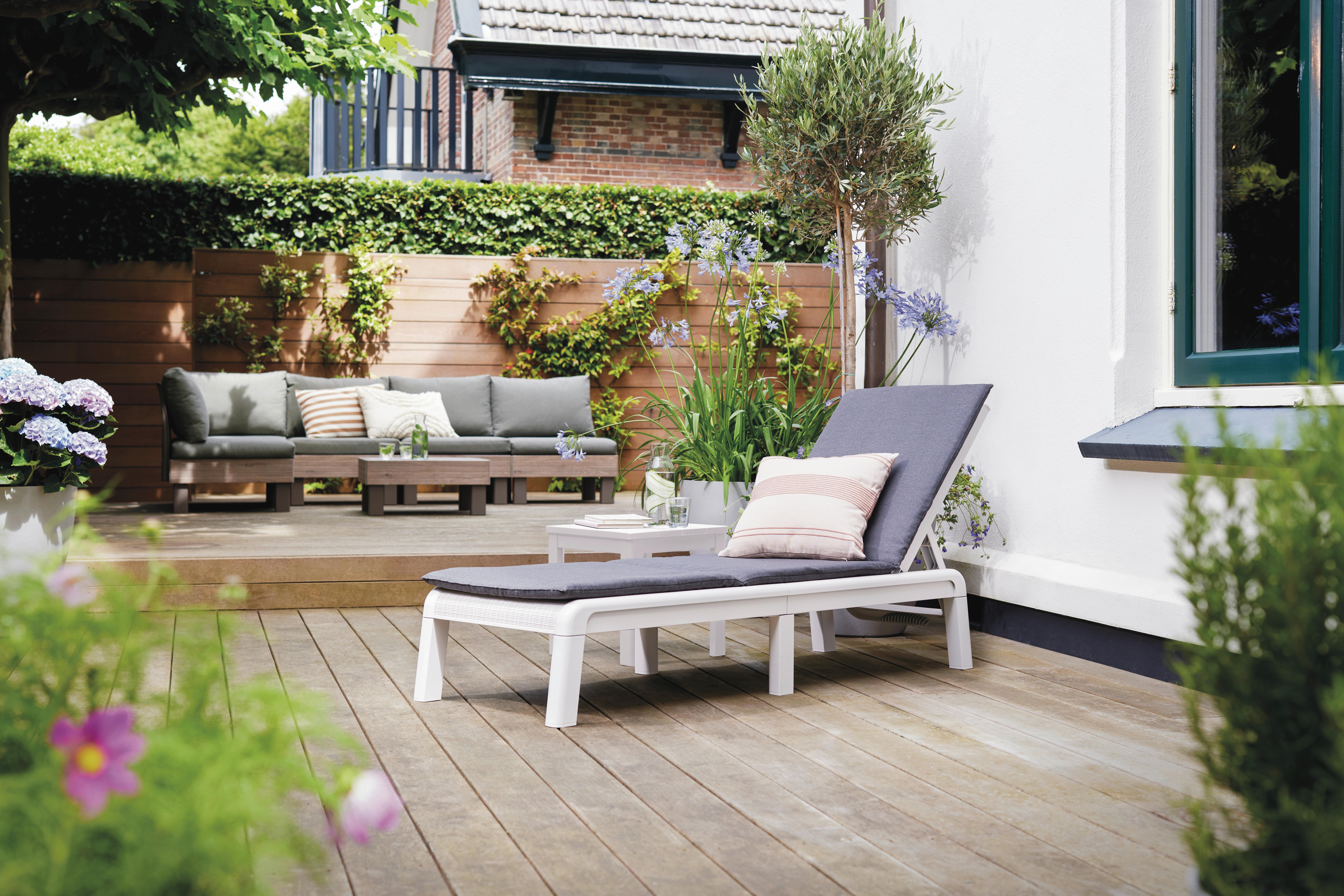 ATLAS se 4 polohami, skládací - bílá/světle šedá, Design, textil/plast (187,5/58/29cm)