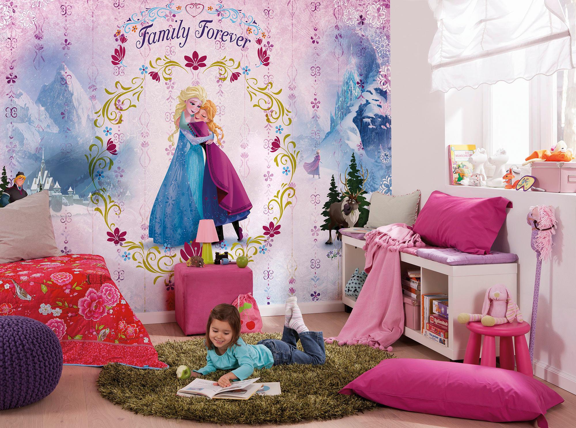 Vliestapete Frozen Family Forever - Multicolor, Basics (400/260cm) - Komar