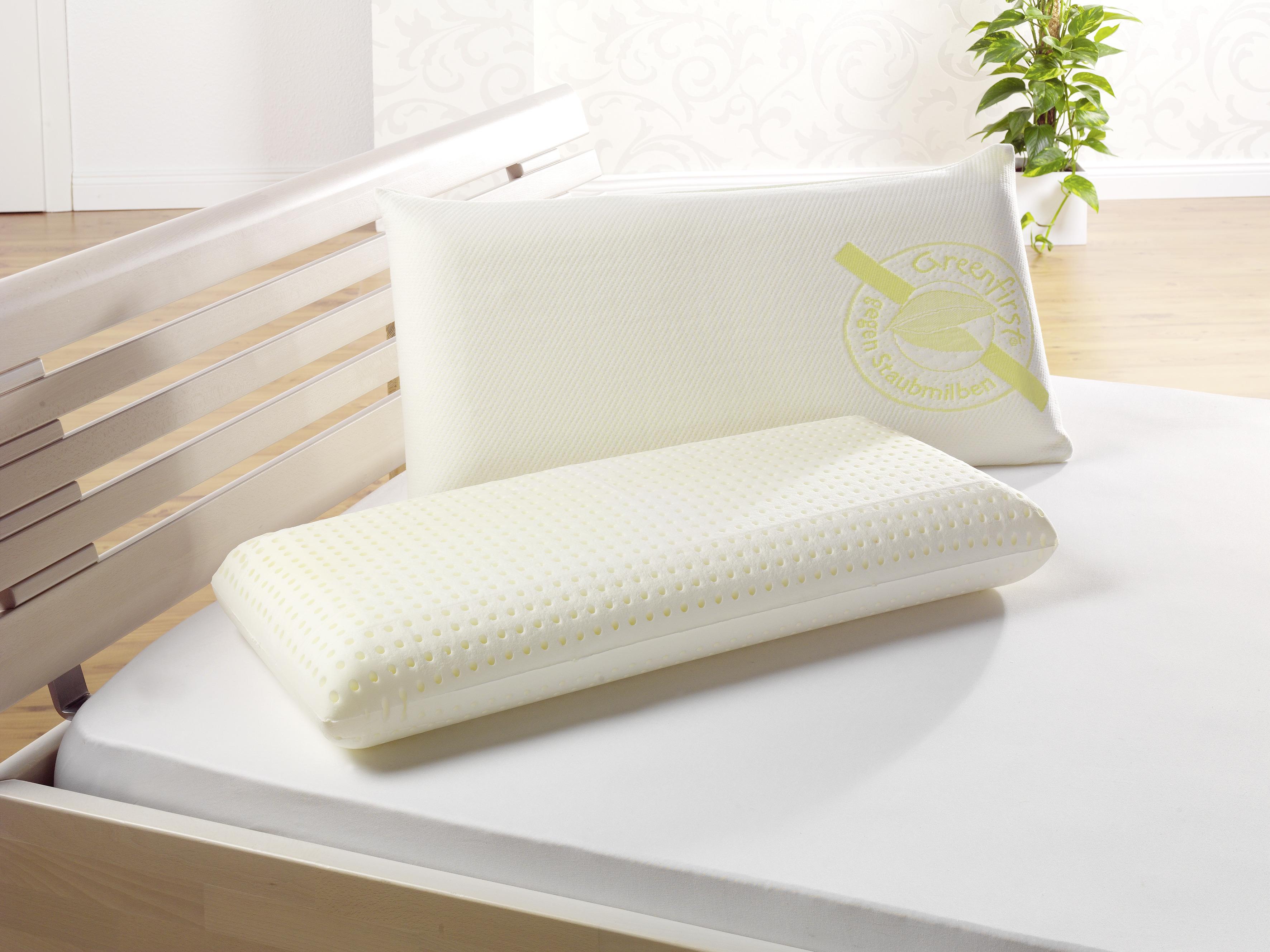 Nackenkissen in Weiß mit Doppeljersey-Bezug