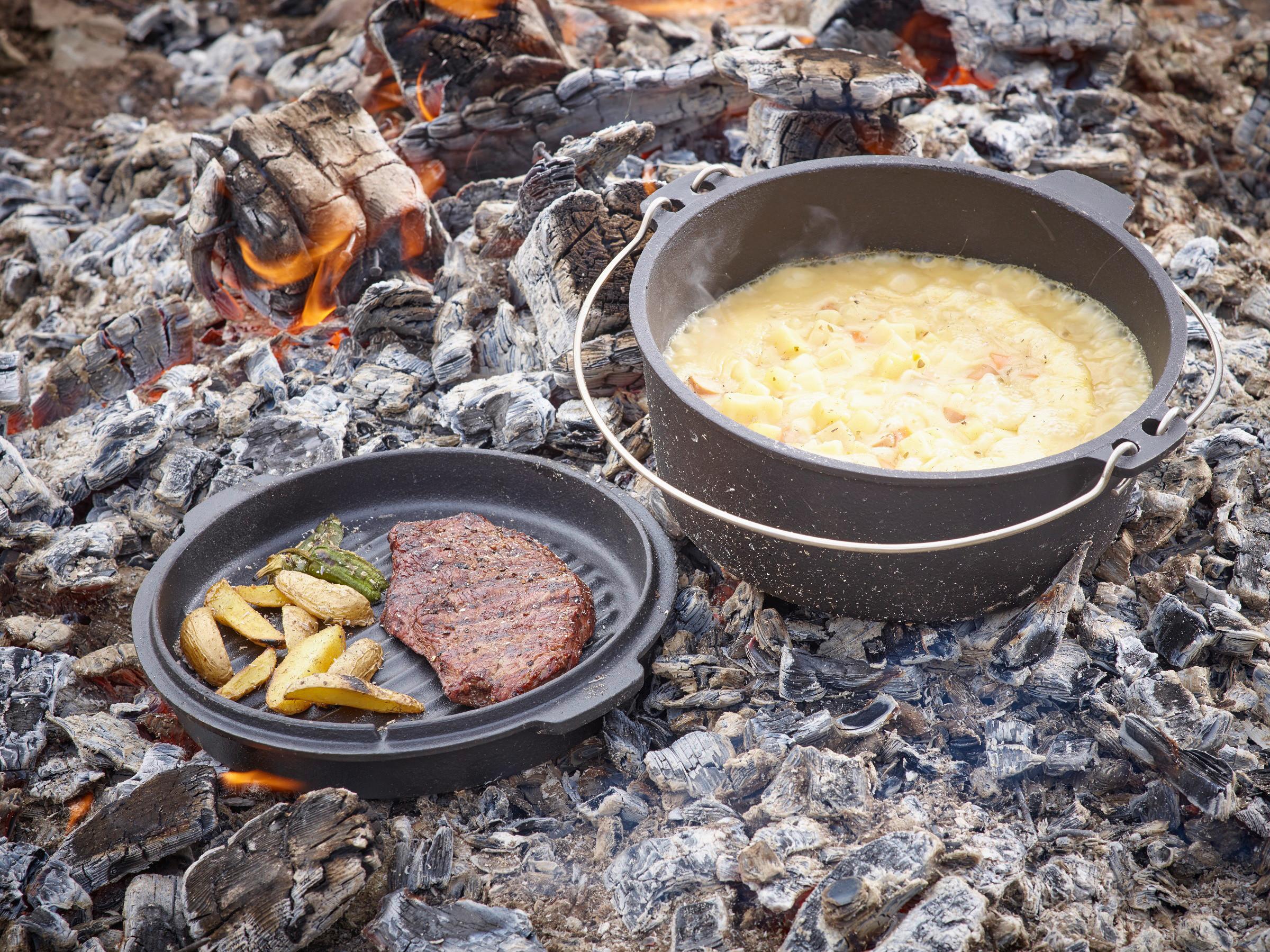 Dutch Oven Gusseisen ⌀ 25,4 cm mit Deckelheber - Schwarz, Trend, Metall (25,4/19cm) - Echtwerk