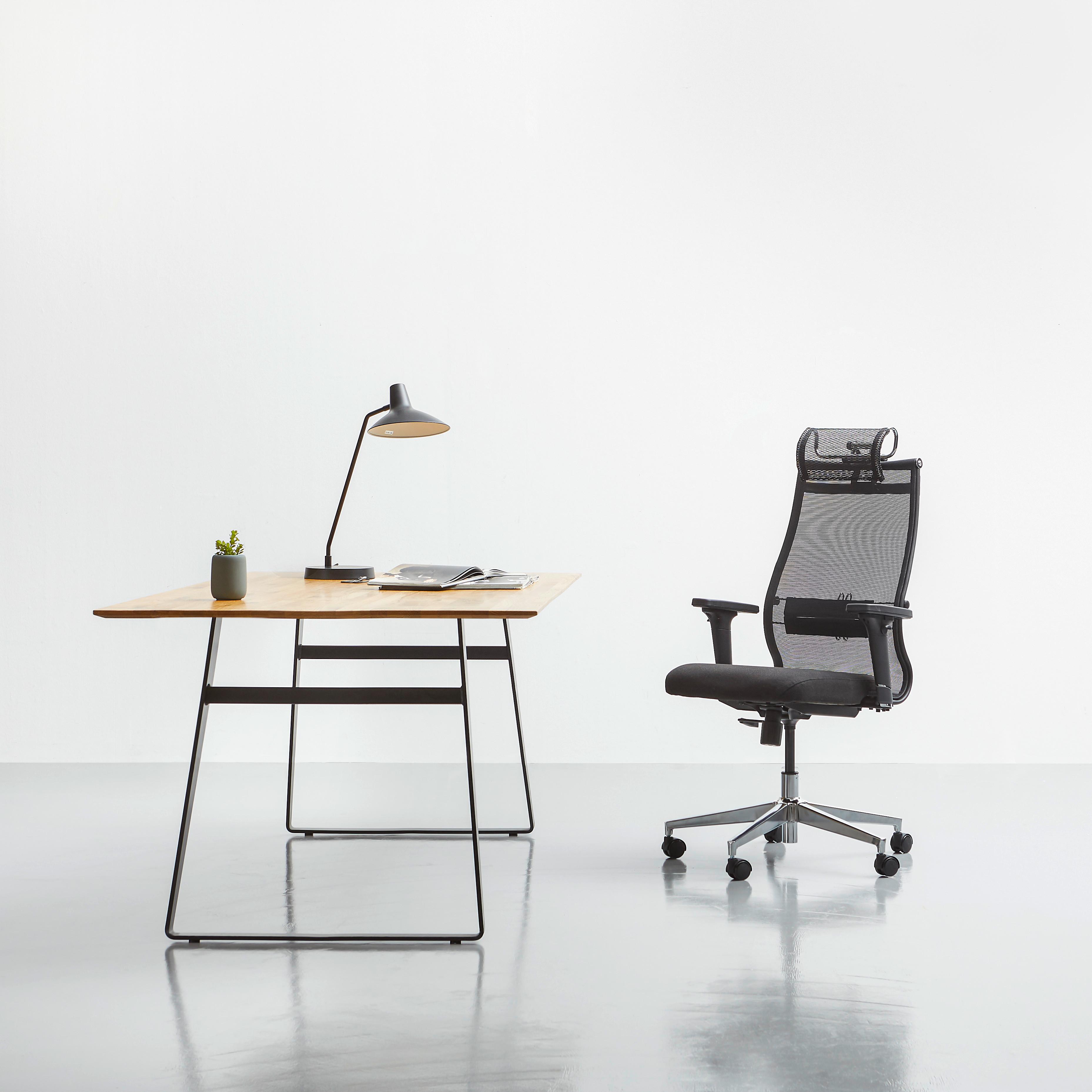 Bürostuhl Model 3 mit Arm- Stützen Schwarz Bis 120 Kg - Schwarz, KONVENTIONELL, Kunststoff/Textil (68/119-131/70cm) - Livetastic