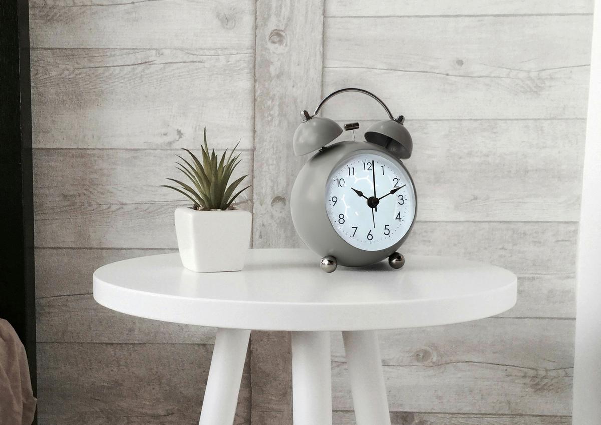 Wecker Alexi - Schwarz/Grau, Design, Glas/Papier (9,1/6,8/13cm) - Luca Bessoni