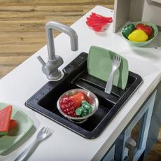 Kinderküche mit 15-teiligem Kochgeschirr-Set Kinderküche mit 15-teiligem Kochgeschirr-Set