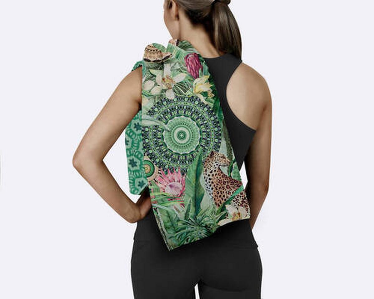 Sporthandtuch Abhita Grün 75x180 Cm - Grün, Trend, Textil (75/180cm)