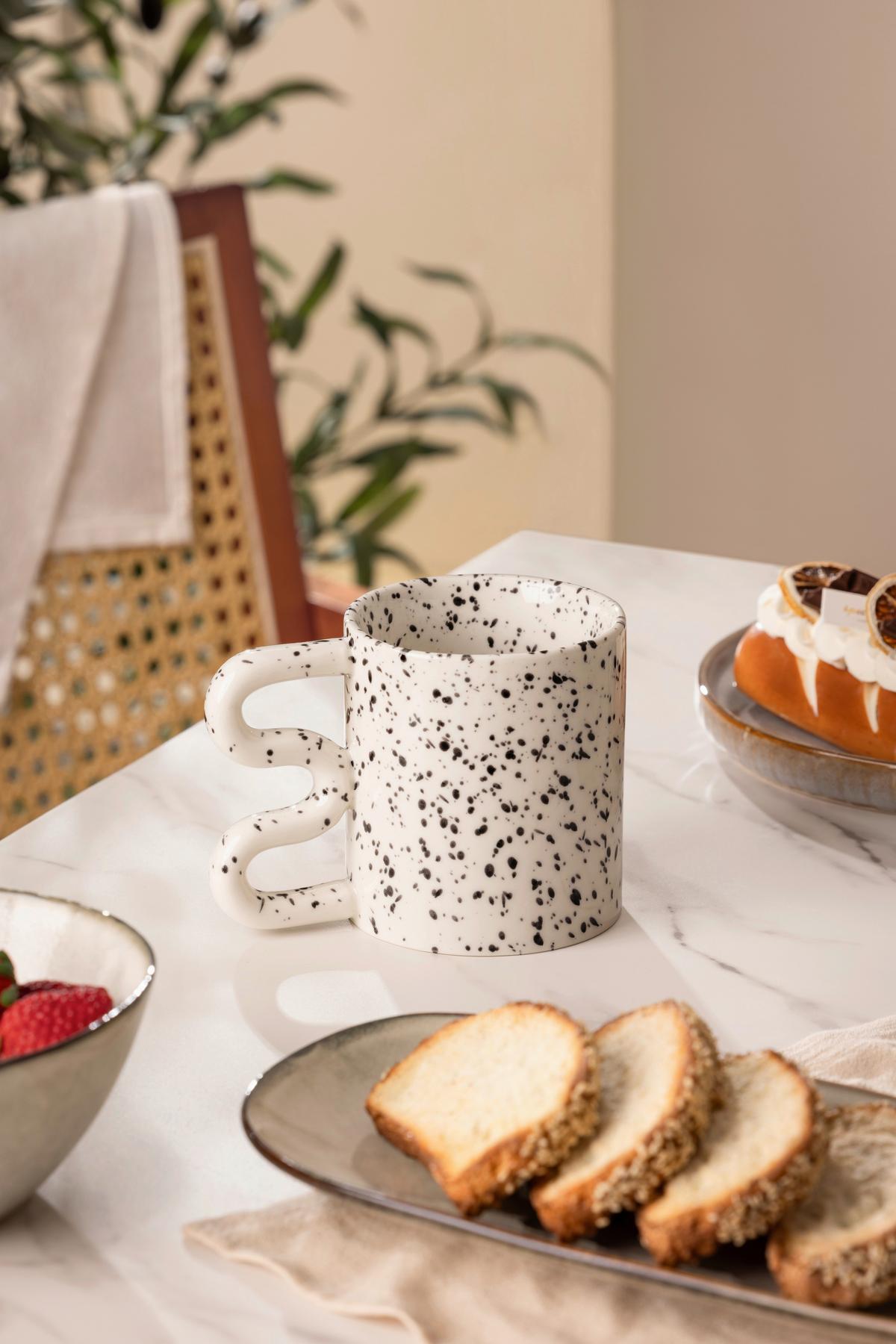 Kaffeebecher Nena - Schwarz/Weiß, ROMANTIK / LANDHAUS, Keramik (9/10cm) - Luca Bessoni