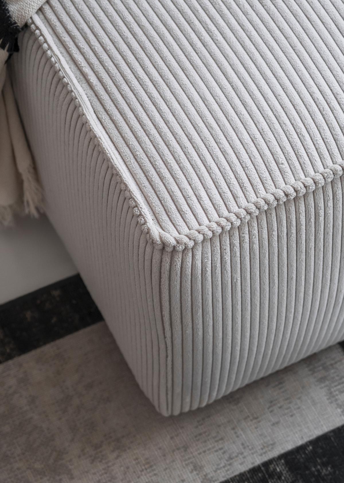 Sedačka Oliver, levá, béžová barva - černá/béžová, Design, textil/plast (194/247cm) - MID.YOU