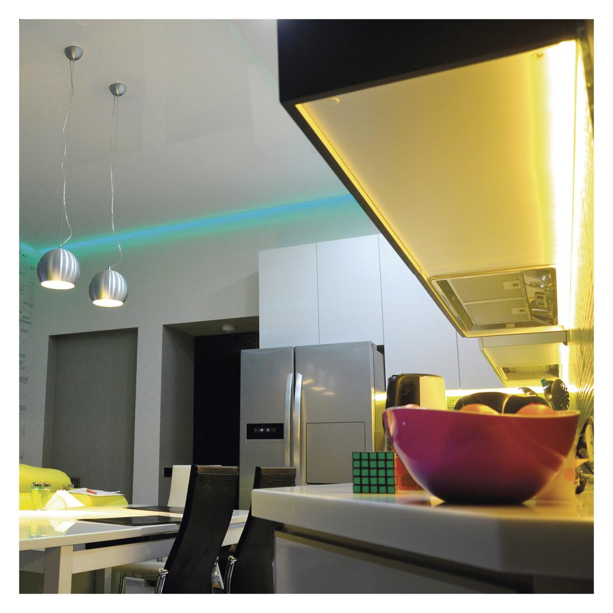 Led Szalag Gosmart Kb. 2m - többszínű, Basics, műanyag (200cm)