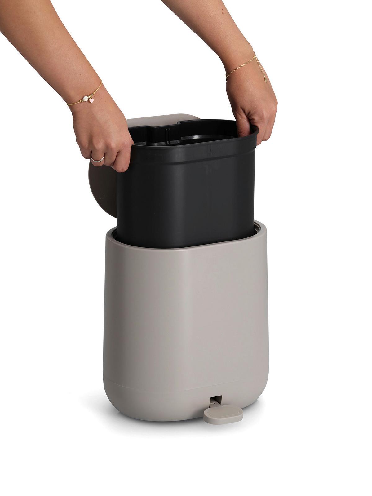 BAD-ACCESSOIRE-SET Kunststoff, Greige, 4--Teilig. - Greige, Basics, Kunststoff (50/35/35cm) - Zeller Present