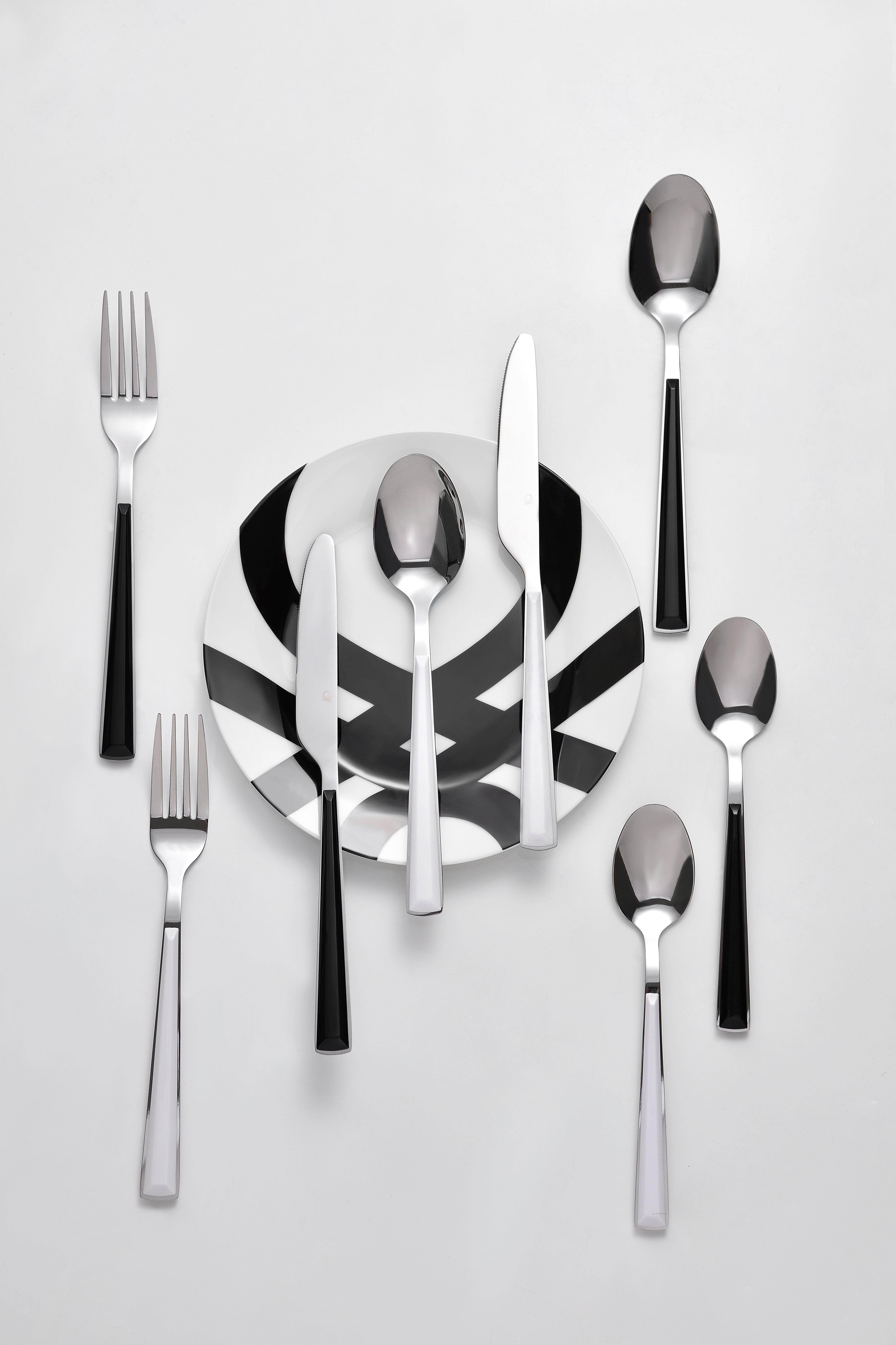 Besteckset 16-Teilig Black&white für 4 Personen - Edelstahlfarben/Weiß, Basics, Metall (6,6/26,8/17cm) - Benetton