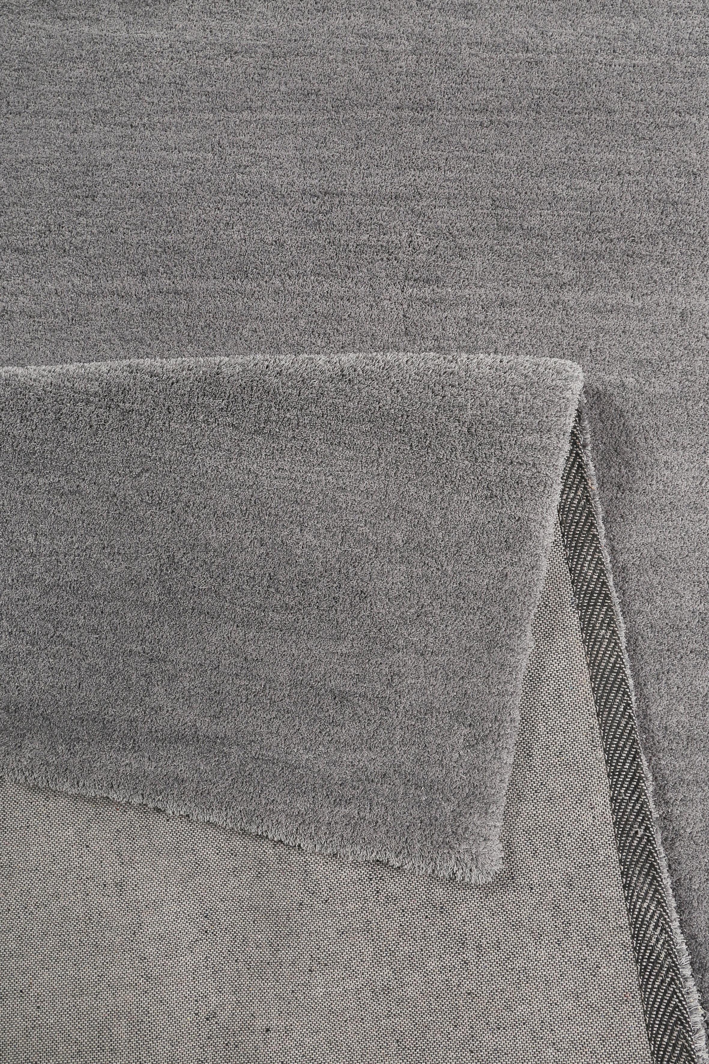 Hochflorteppich LOFT aus Mikrofaser in Grau Detail Rand