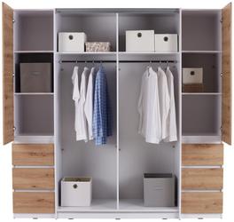 Durchdachte Innengestaltung Einrichtungsidee mit Schwebetürenschrank