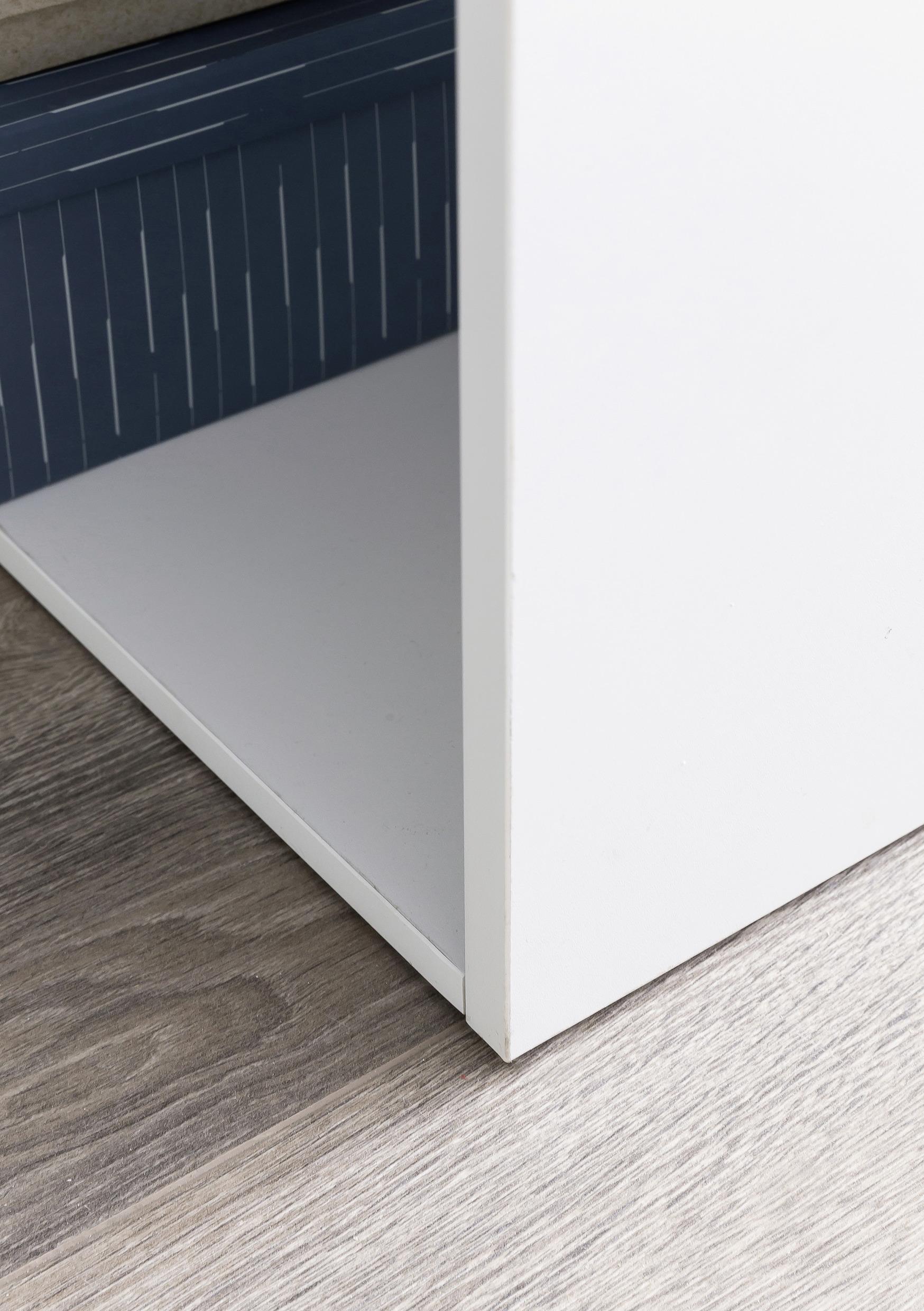 Computertisch mit Stauraum