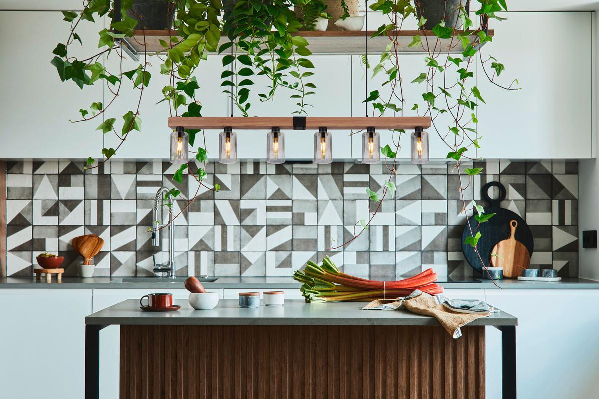 Hängeleuchte Hadera 6-Flammig höhenverstellbar mit Rauchglas - Dunkelbraun/Schwarz, Natur, Glas/Holzwerkstoff (140/10/120cm) - Globo