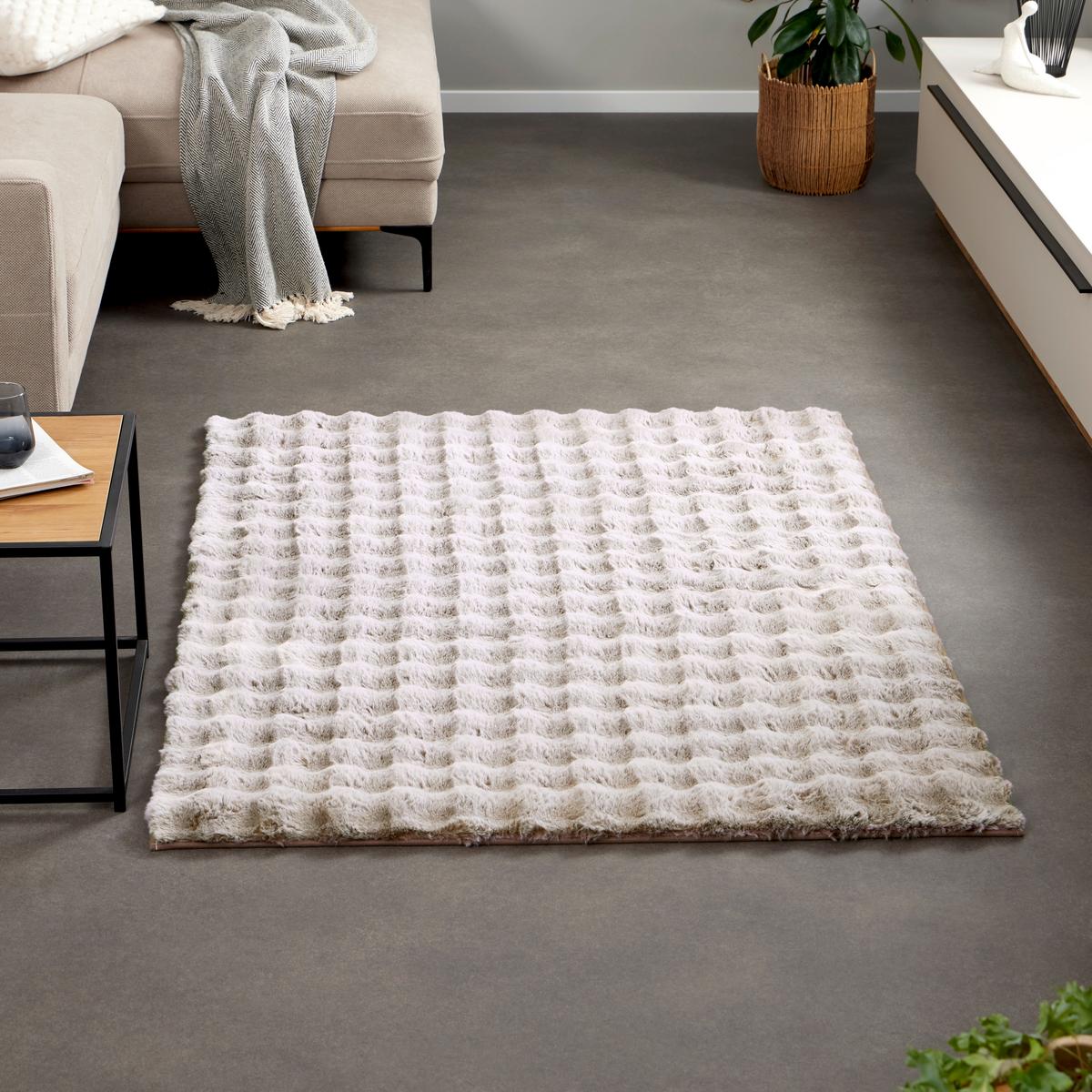 Fellteppich Marlene - Beige, ROMANTIK / LANDHAUS, Textil (120/160cm) - James Wood