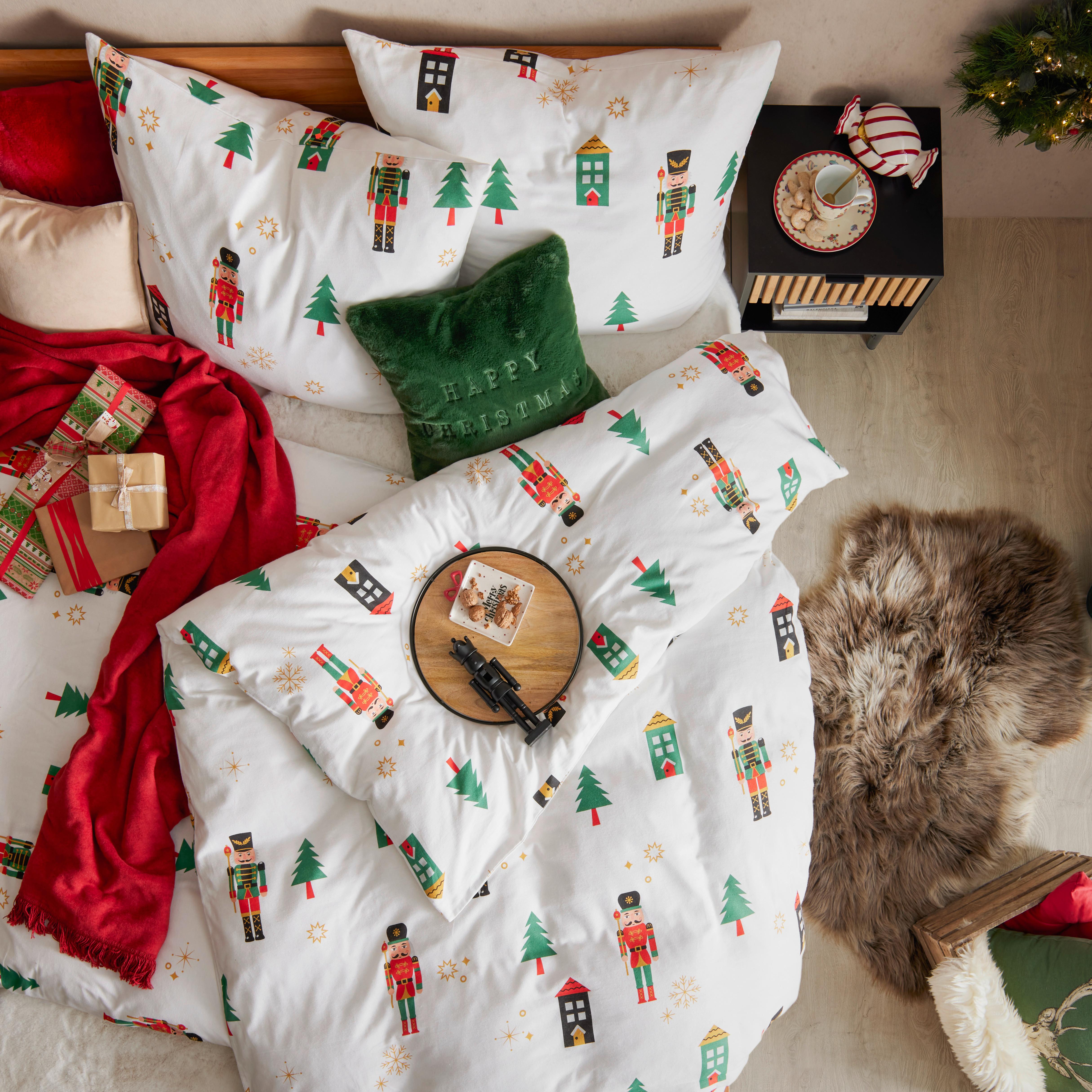 POSTEĽNÁ BIELIZEŇ NUSSKNACKER - biela/červená, textil (140/200cm) - Mömax