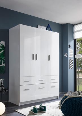 Dreitüriger Kleiderschrank mit sechs Schubladen Dreitüriger Kleiderschrank