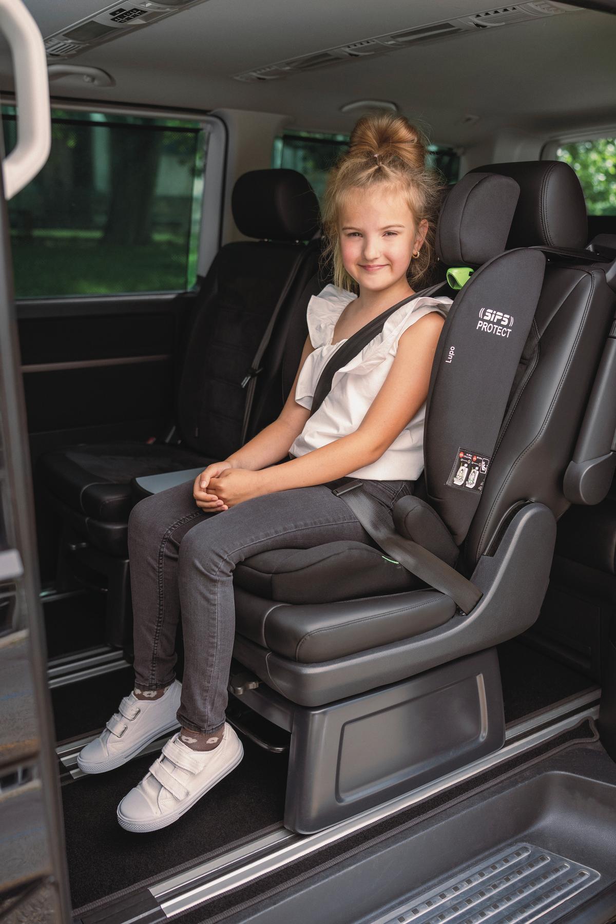 Kinderautositz Lupo I-Size - Schwarz, Basics, Kunststoff/Textil (44/62/48cm) - Osann