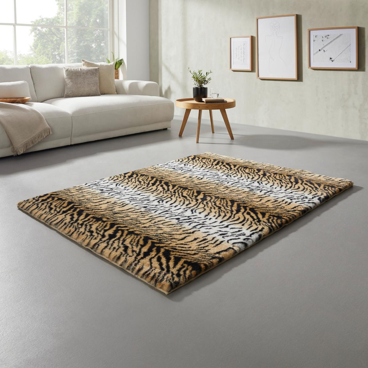 FELLTEPPICH Tiger, 100% Polyester - Hellgelb/Schwarz, ROMANTIK / LANDHAUS, Textil (120/160cm) - James Wood