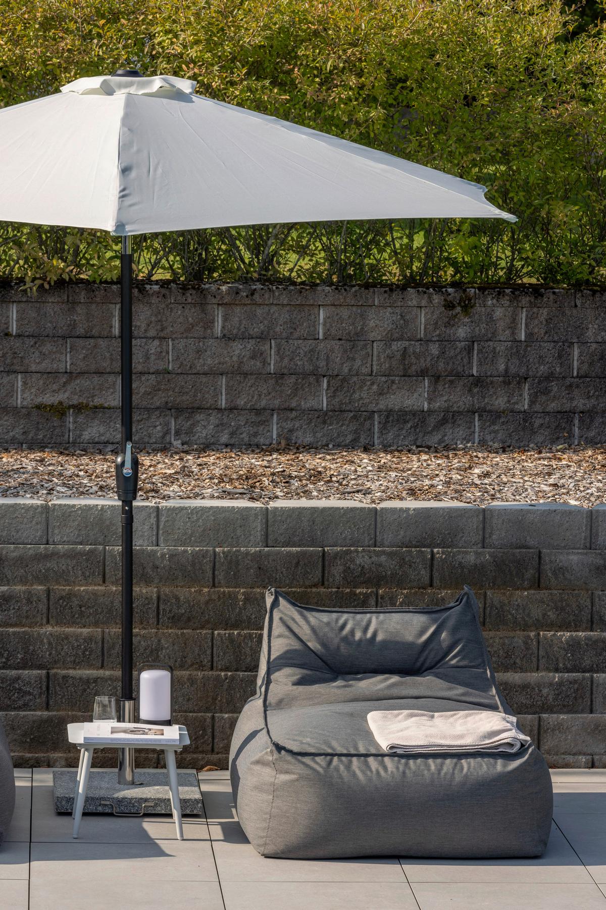 Sonnenschirm Leeds DM: 300cm H: 243cm Weiß - Ecru/Grau, KONVENTIONELL, Textil/Metall (300/300cm) - Gardenson