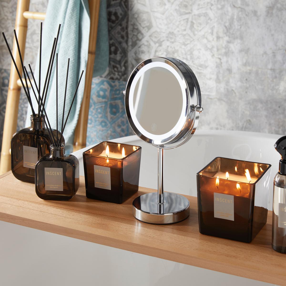 Kosmetické zrkadlo s LED Mirri - barvy chromu, Romantický / Rustikální, kov/sklo (21/32/21cm) - Mömax