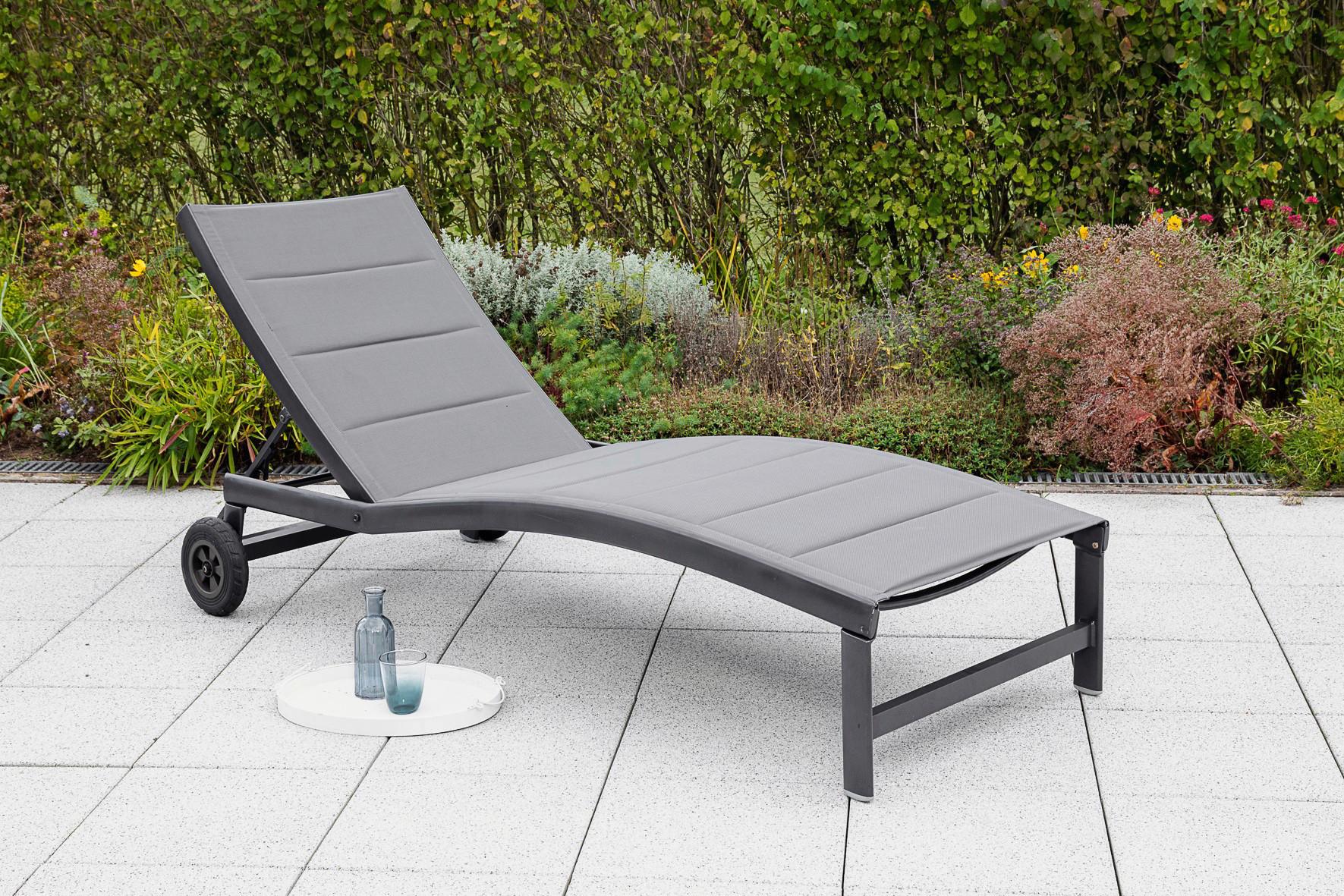 Sonnenliege San Marino Metall/ Textil verstellbar mit Räder - Graphitfarben/Grau, KONVENTIONELL, Textil/Metall (70/37,5/207cm) - Gardenson