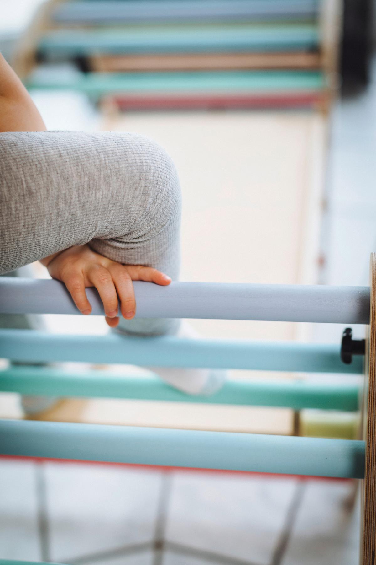 Kletterdreieck Multicolor, B/h/t: 70x82x63cm - Multicolor, Basics, Holz (70/82/63cm) - tiSsi