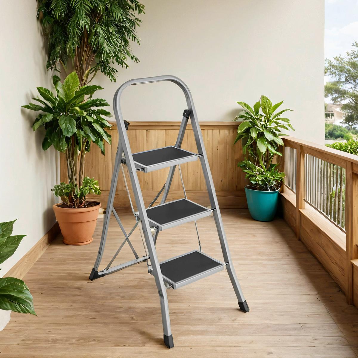 Klapptrittleiter Grau B: 46,5 cm - Grau, Basics, Metall (46,5/105/74,5cm)