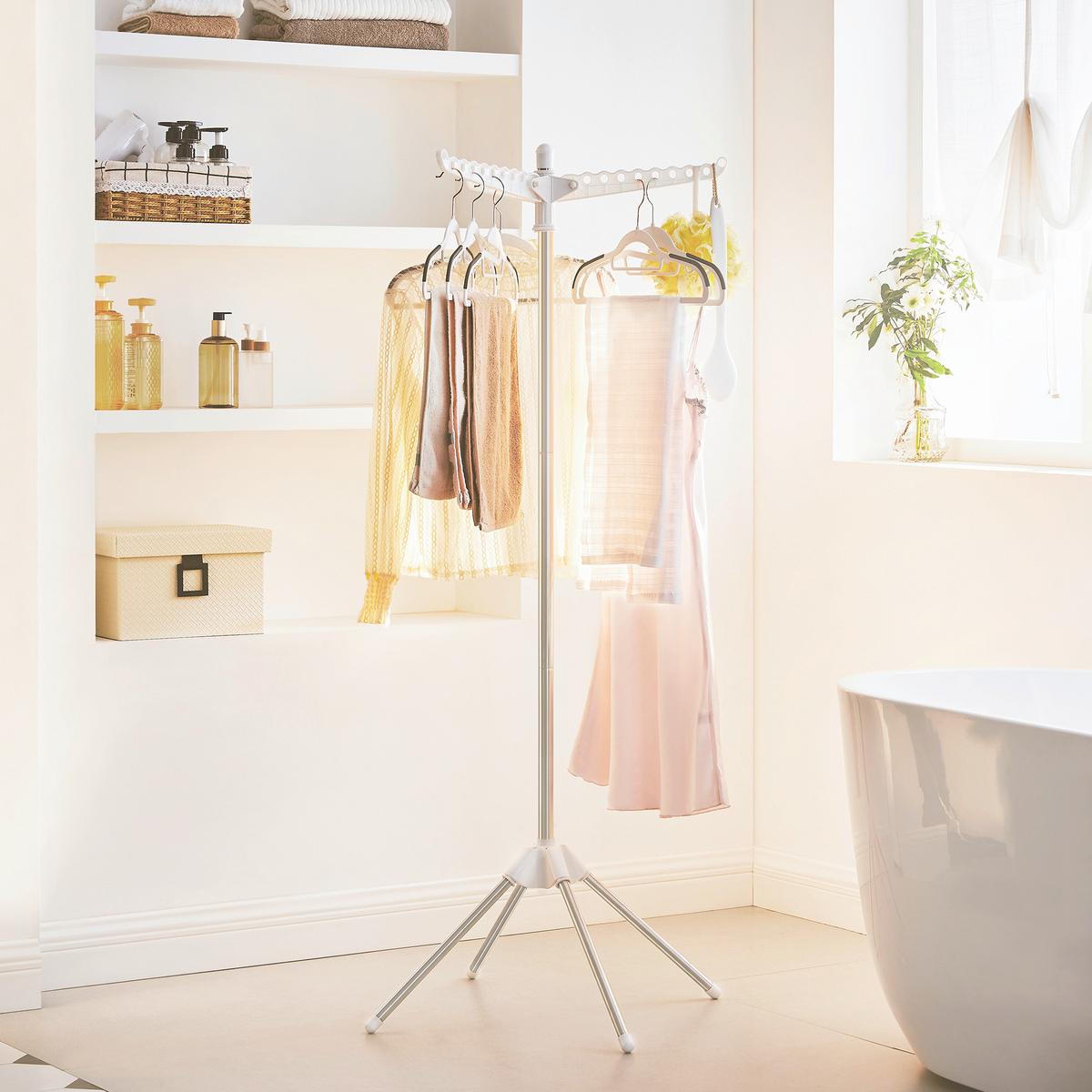 Kleiderständer Silberfarben/weiß B: 65 Cm - Silberfarben/Weiß, Basics, Kunststoff/Metall (65/151,5/65cm)