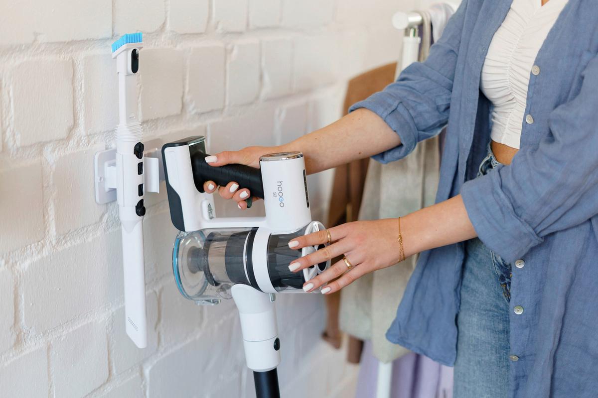 Akku-Handstaubsauger 200W, 35 min. Laufzeit - Dunkelgrau/Weiß, Basics, Kunststoff (30/21/10cm)