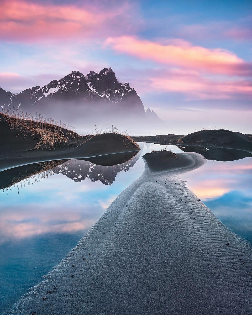 Vliestapete Glowing Vestrahorn - Natur (200/250cm)