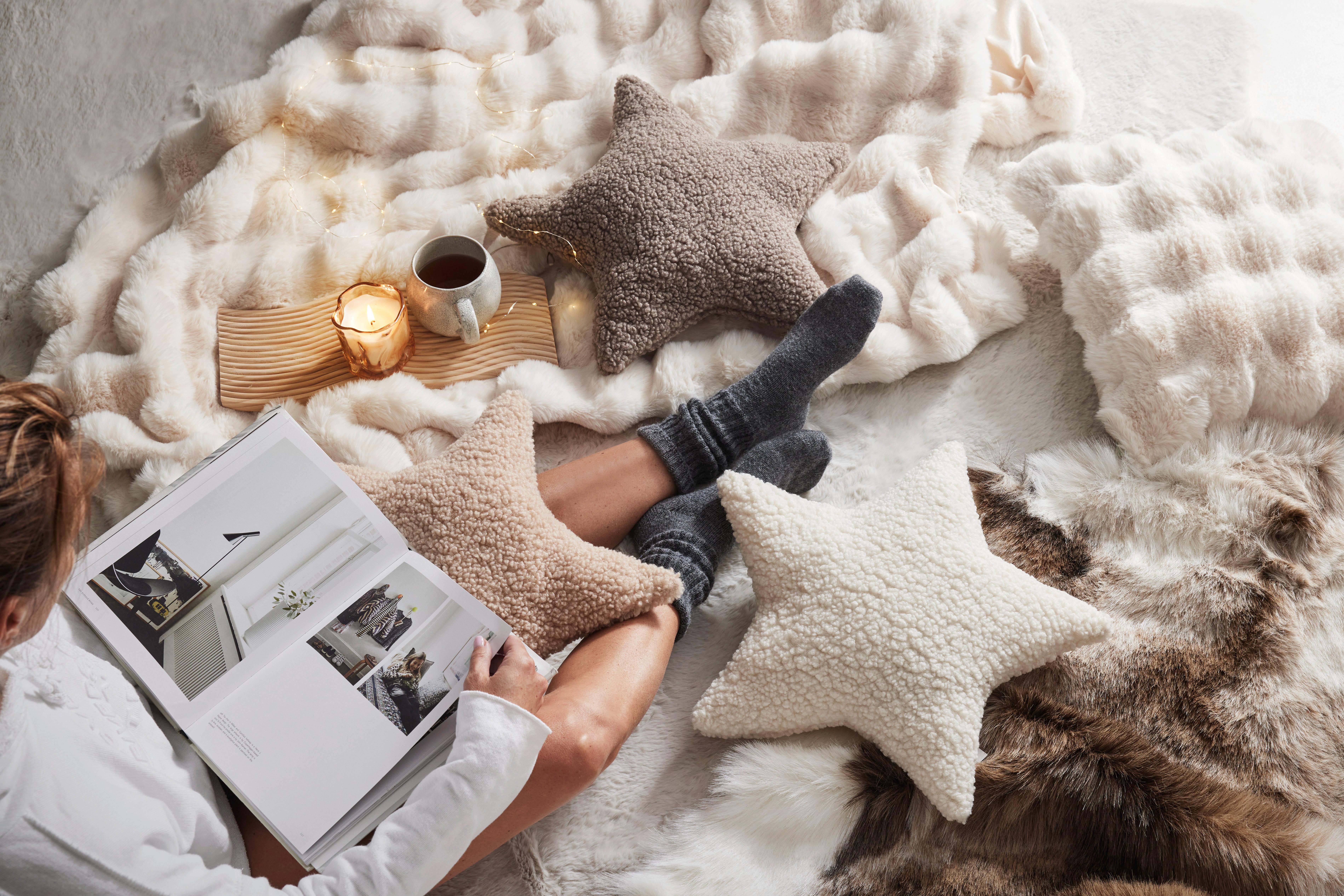Dekorační polštář Star, 43/40/8cm, šedá - šedá, Konvenční, textil (43/40/8cm) - Modern Living