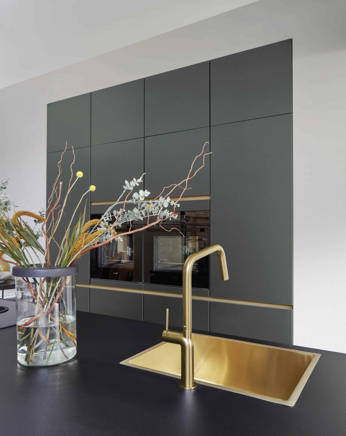 Einbauküche Eastbourne Frei Planbar In Mineralgrün - Grau/Grün, MODERN, Holzwerkstoff - Vertico