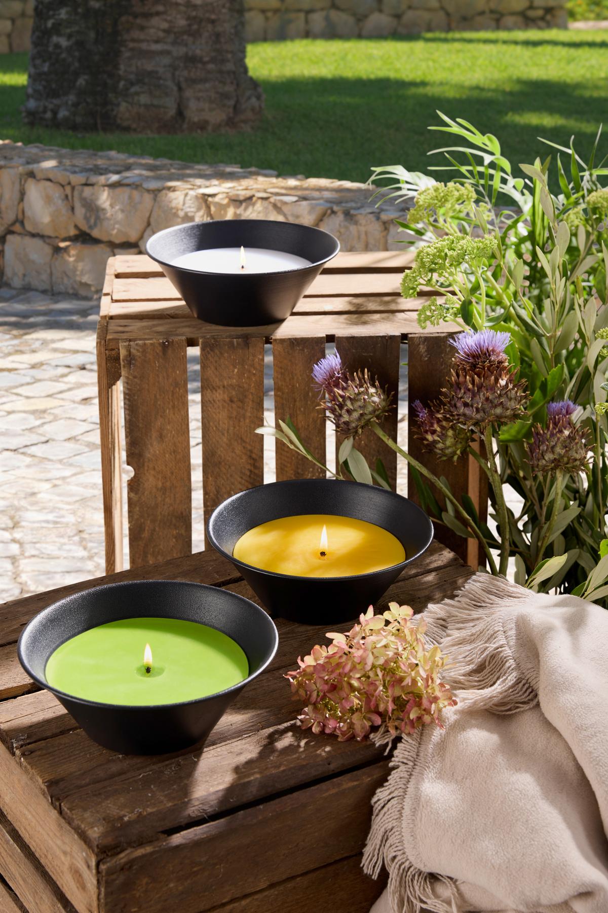 Kerze Im Topf Jan - Gelb/Weiß, KONVENTIONELL, Naturmaterialien/Textil (19/8cm) - Luca Bessoni