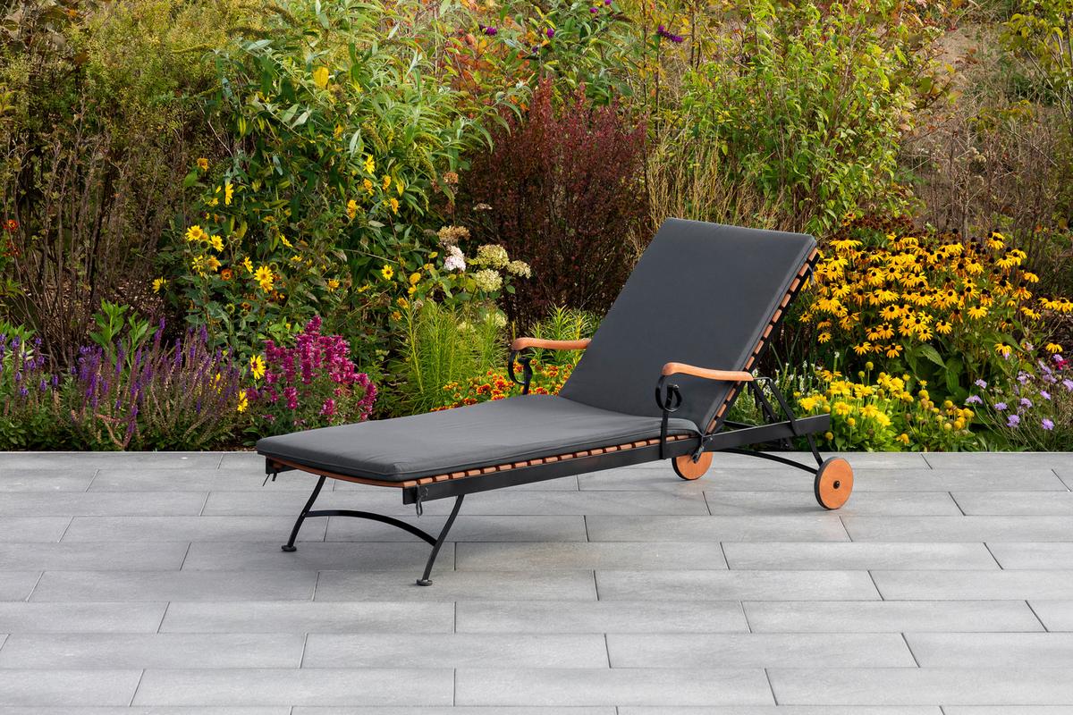 Gartenliege Schossgarten Holz/ Stahl mit Auflage und Rollen - Graphitfarben/Naturfarben, KONVENTIONELL, Holz/Textil (65/31,5/195cm) - Gardenson