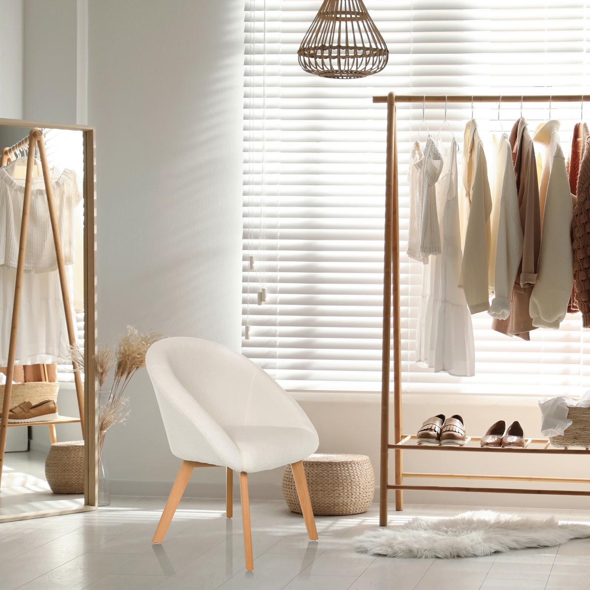 Armlehnstuhl Scandi Ted Weiß B: 68 Cm - Buchefarben/Weiß, MODERN, Holz/Textil (68/85/62cm) - MID.YOU