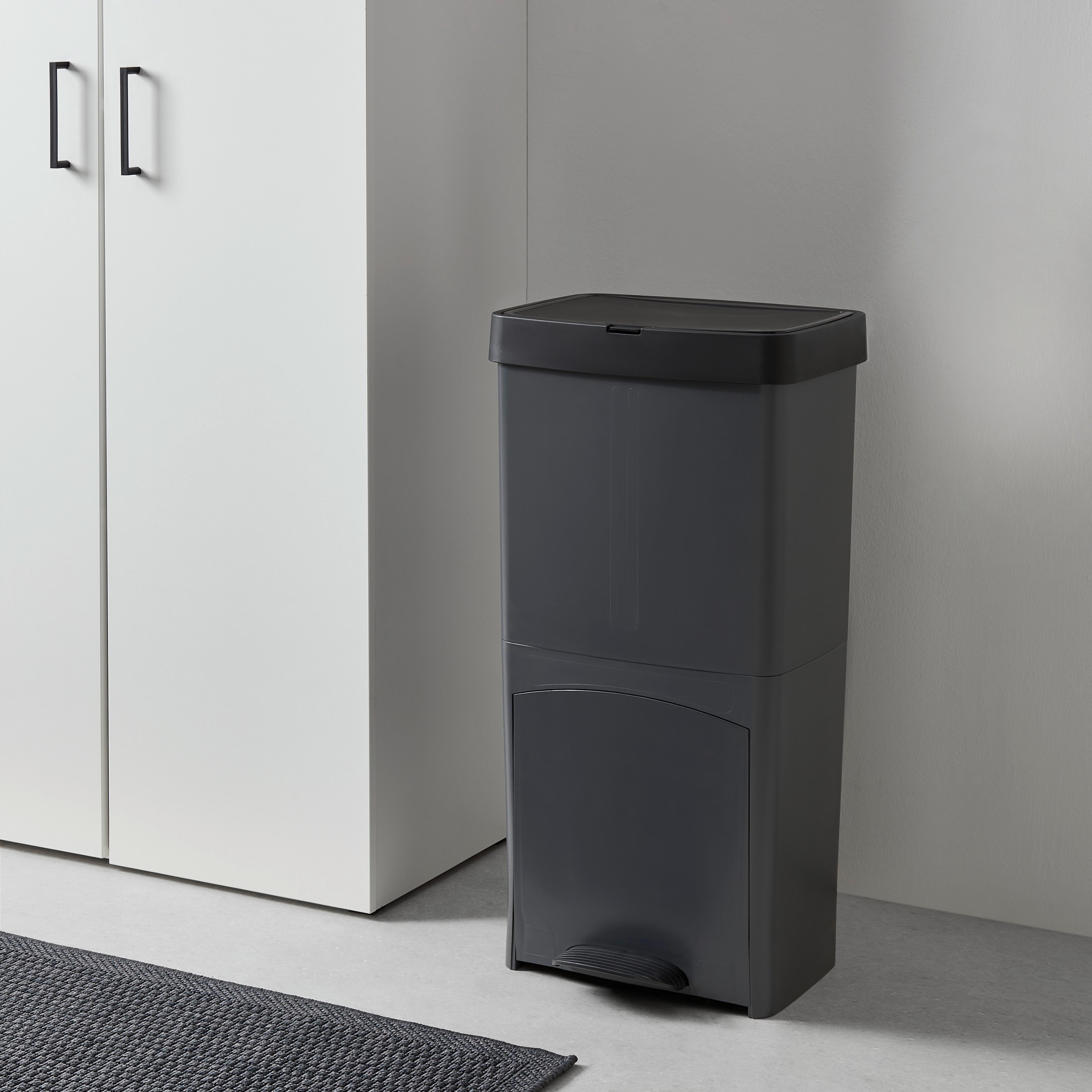 Nášlapnáý odpadkový kôš RECYCLE  - 70L - Konventionell (39/77/29cm) - Mömax
