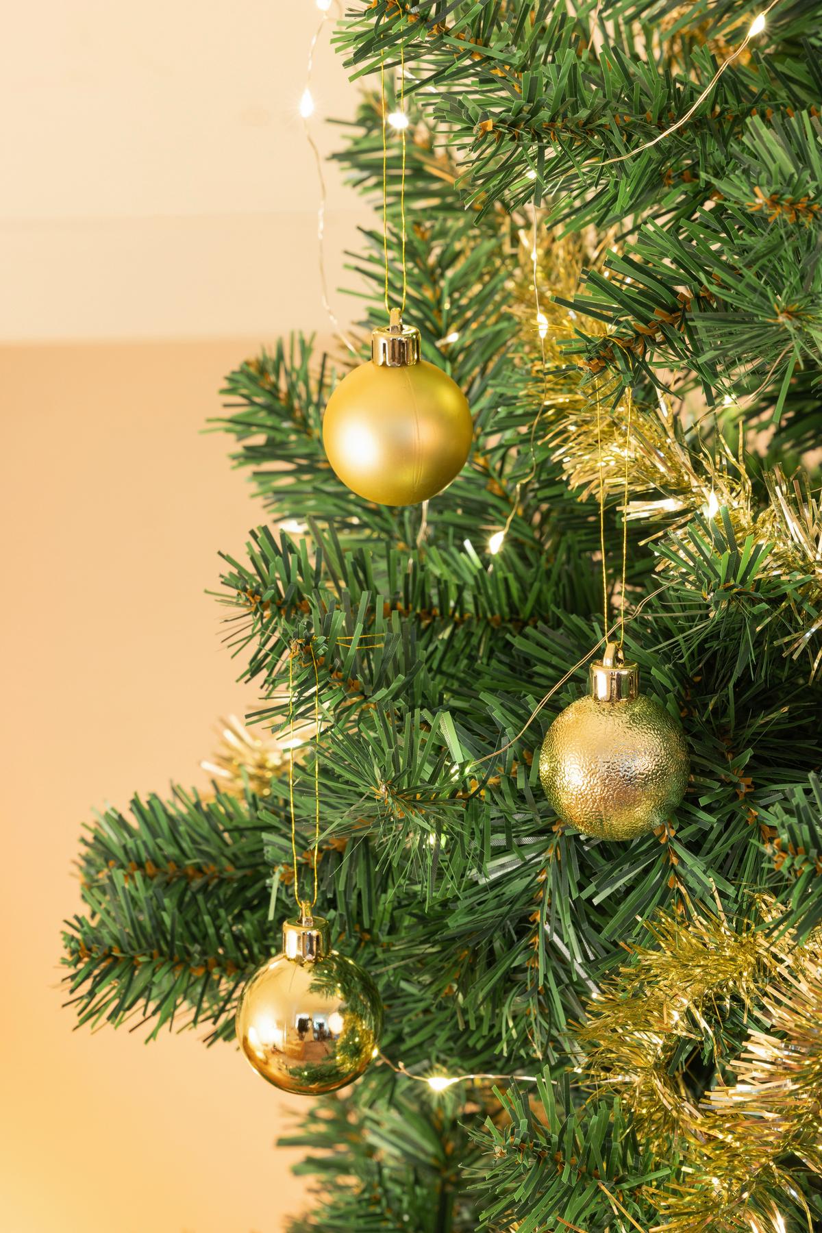 Karácsonyfa Kb. 120cm - zöld, Konventionell, műanyag/fém (120cm) - Luca Bessoni