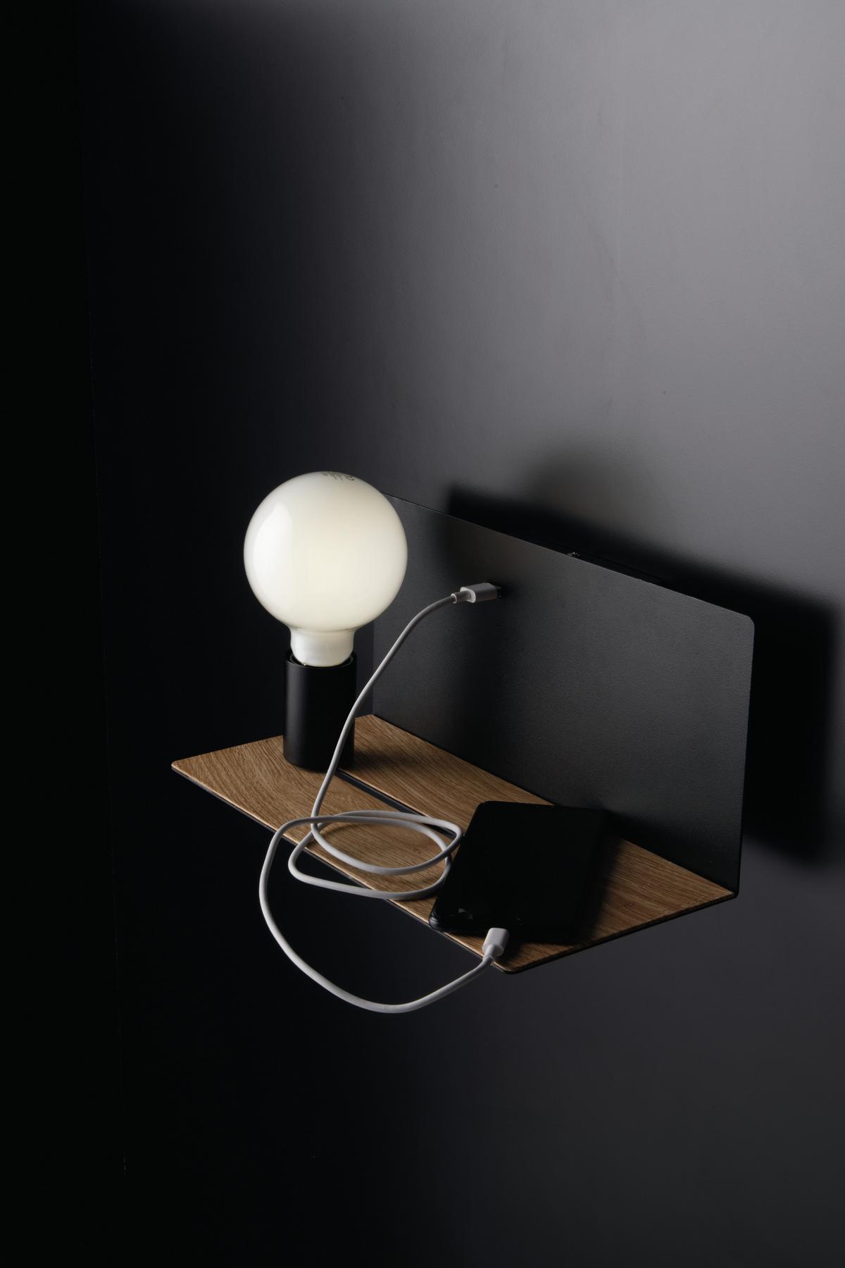 Wandleuchte Flash 1-Flammig Kippschalter + USB-Anschluss - Eichefarben/Schwarz, Basics, Metall (15/33/18cm)