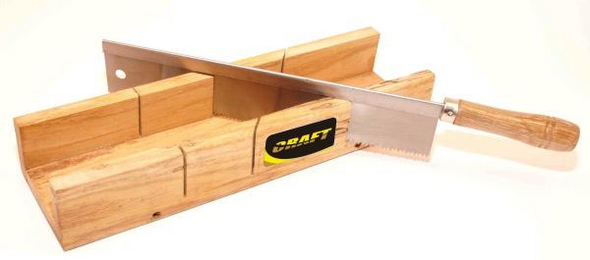 Fűrész 250mm - Konventionell, műanyag/fém (39/9,5/6cm)