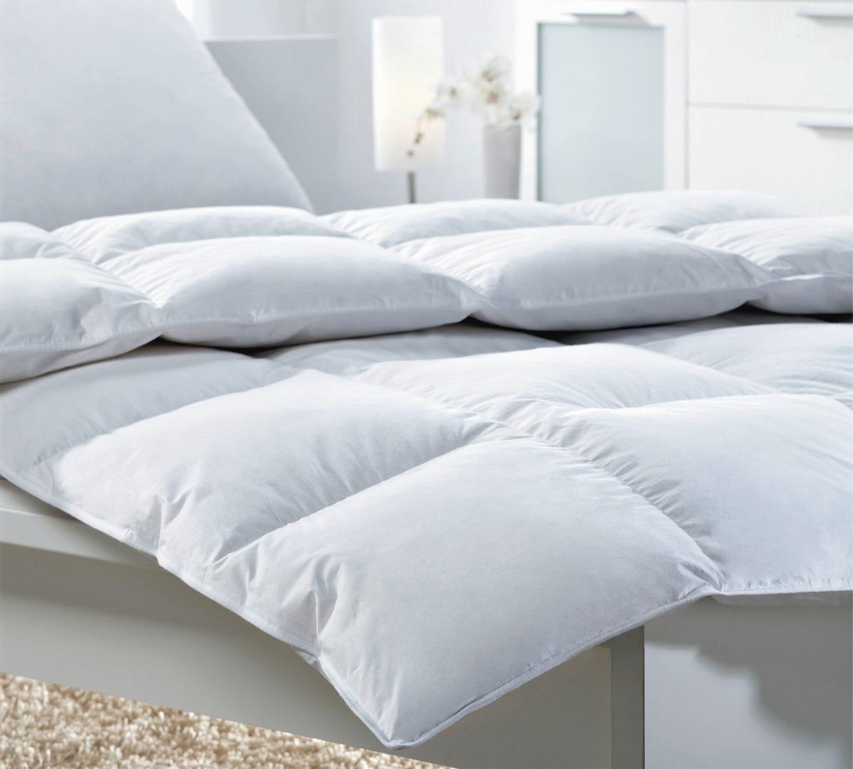 KAZETOVÁ PRIKRÝVKA HENRIETTE - biela, textil (135/200cm)