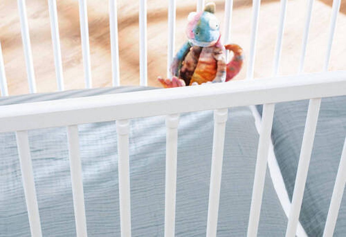 Gitterbett 110025 Laura - Weiß, Trend, Holzwerkstoff (145/75/90cm) - Pinolino