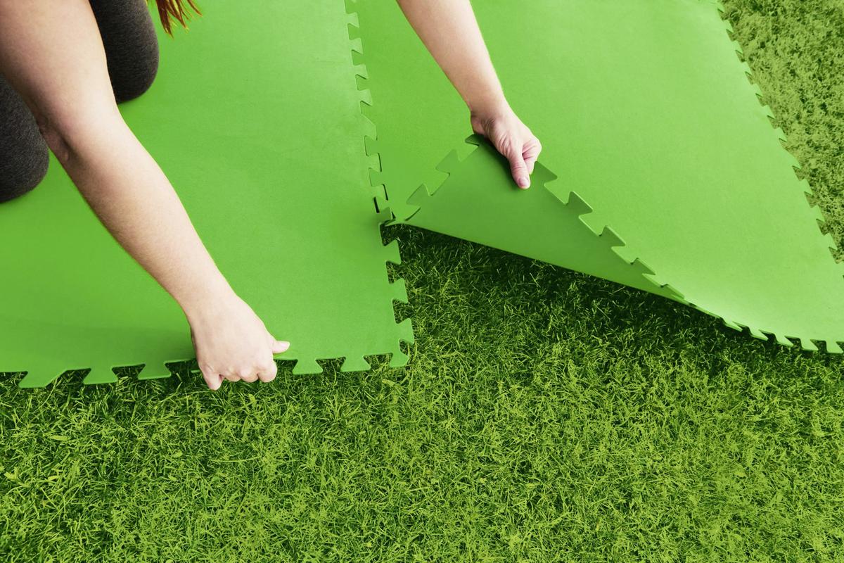 Outdoor-Bodenmatte 58636 B: 78 cm Grün - Grün, MODERN, Kunststoff (78/78cm) - Bestway