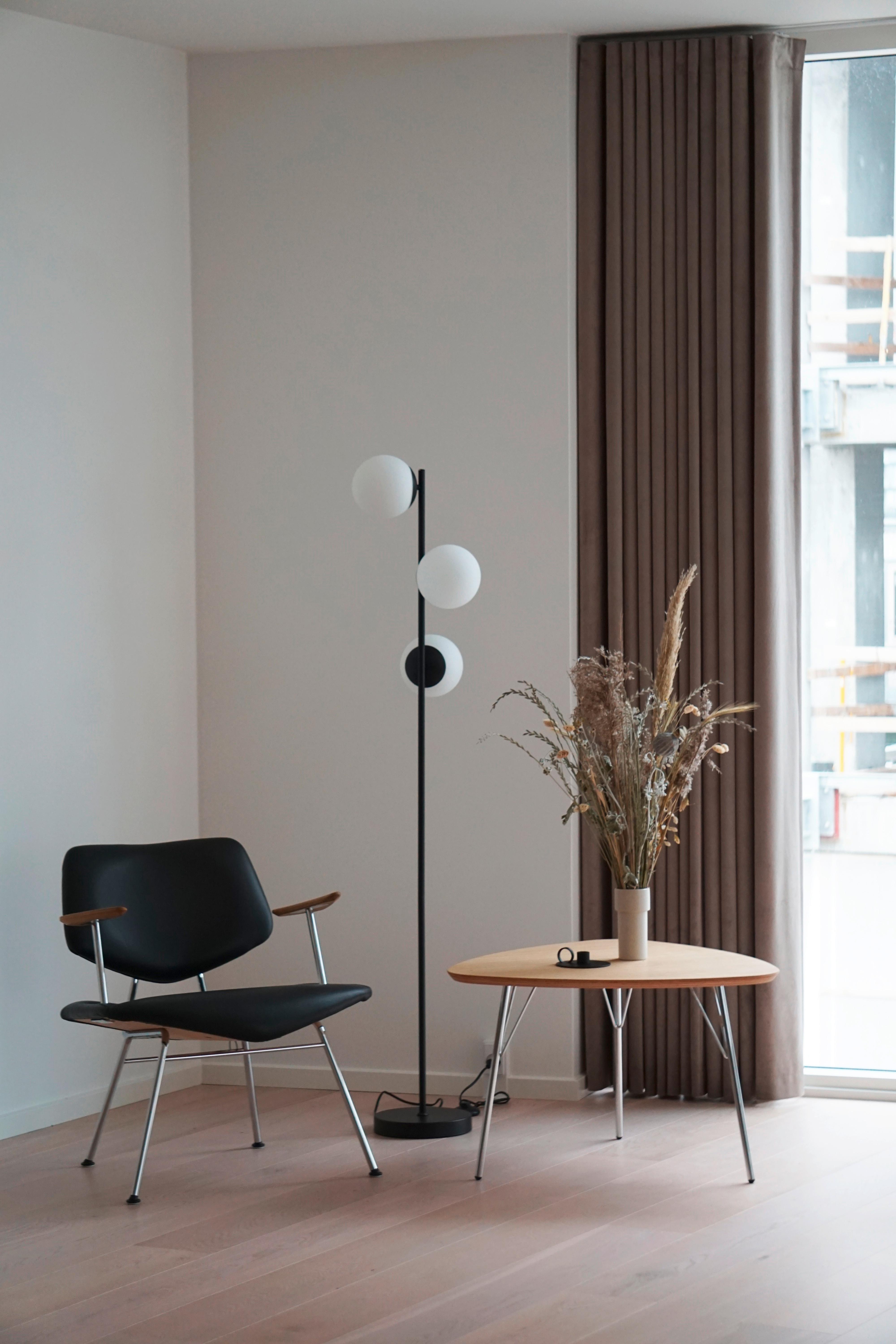 Stehleuchte Lilly Schwarz Weiß H: 150 cm - Schwarz/Weiß, Design, Glas/Metall (150cm) - Nordlux