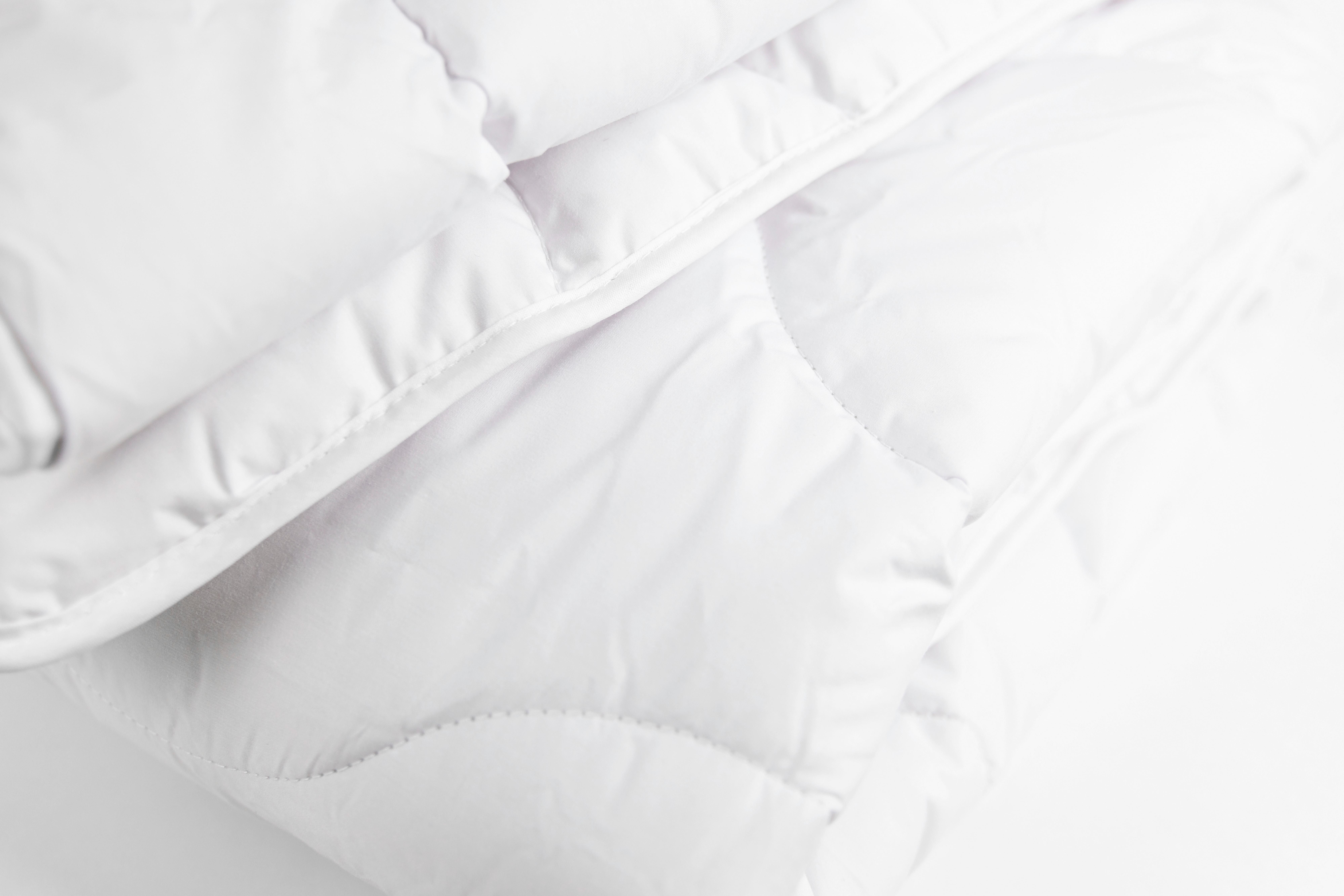 Steppdecke Lux Mono Weiß 135-140x200 cm - Weiß, LIFESTYLE, Textil (135/200cm)