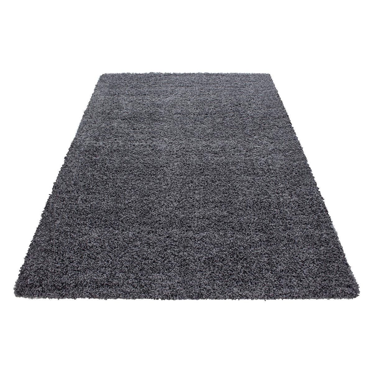 Hochflorteppich in Grau für Fußbodenheizung