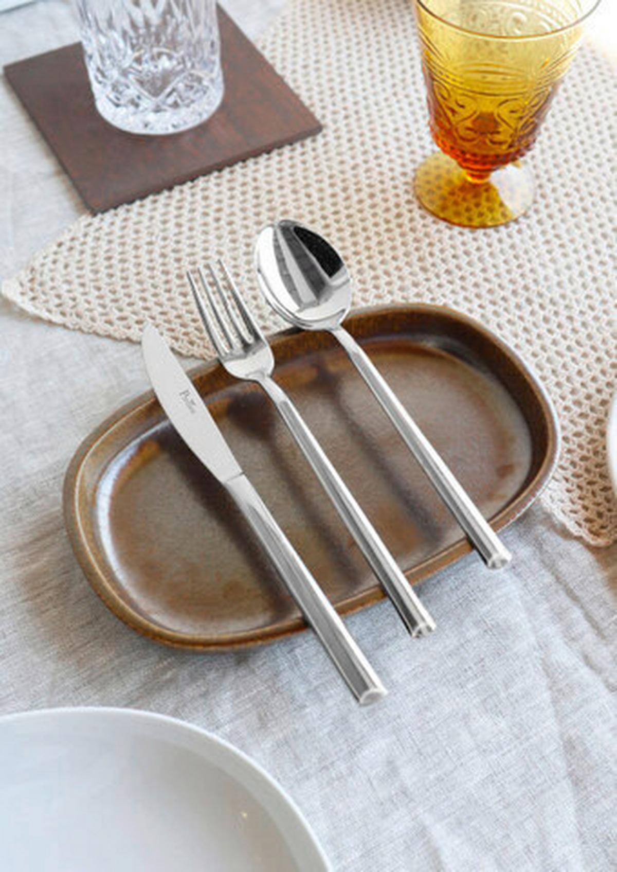 sada príborov SYNTHESIS - farba ušľachtilej ocele, Basics, kov (25,5/7/5,3cm) - Pintinox